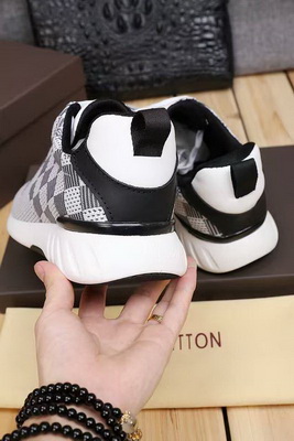 LV Fashion Men Sneakers--070